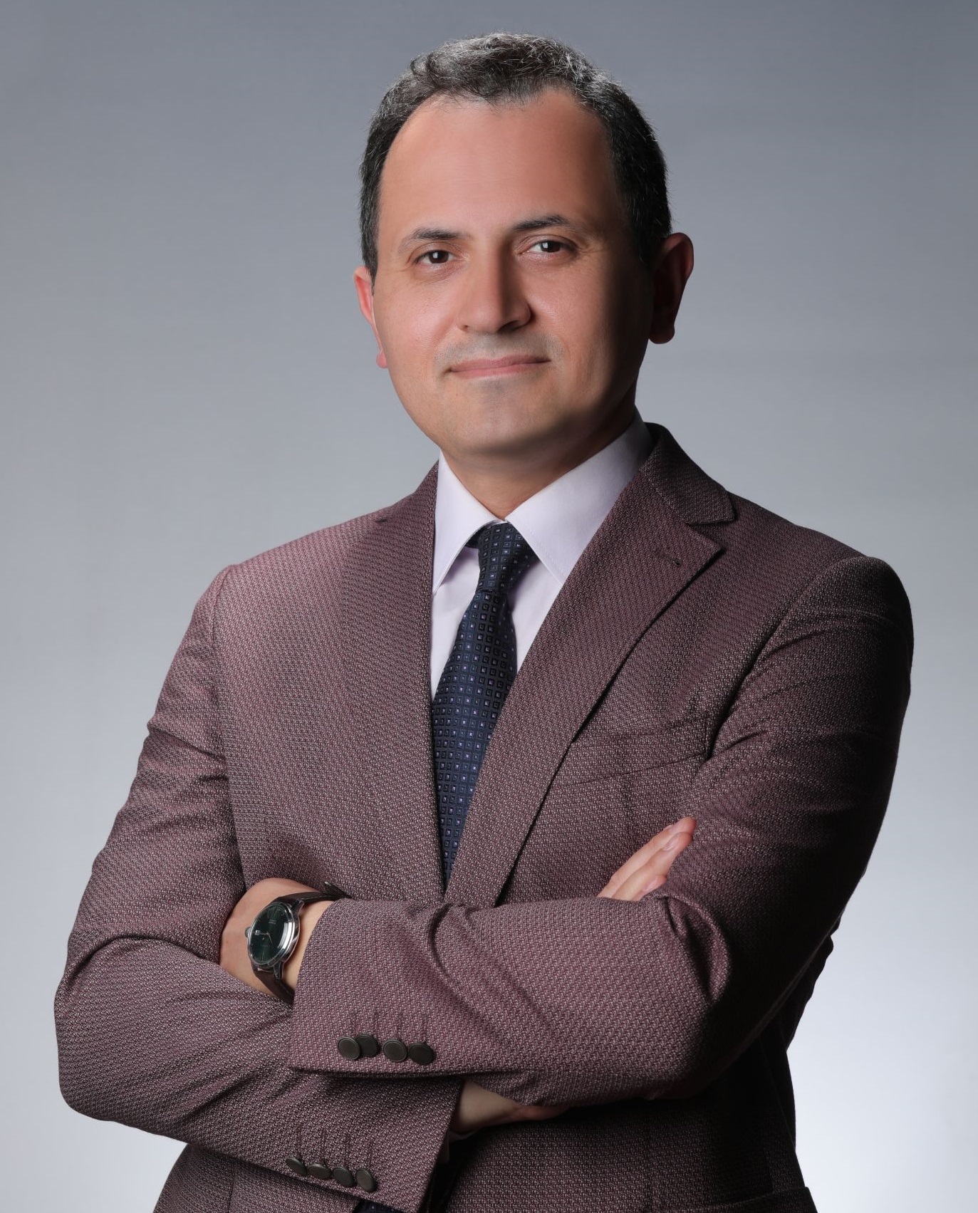 Doç. Dr. Güney YILMAZ, Serebral Palsi, Doğumsal Kalça Çıkığı, Gelişimsel Kalça Displazisi, Pavlik Bandaj Tedavisi, Kapalı/Açık Tedaviler, Ganz Osteotomisi, Femur Başı Epifiz Kayması, Perthes Hastalığı, Bacak Şekil Bozukluklarının Düzeltilmesi, Eksternal Fiksatörler, Kelepçe Sistemi, Büyüme Yönlendirme, Plak ve Vida Kullanımı, Kemik İçi Çivi Kullanımı, Bacak/Boy Uzatma Cerrahileri, Eksternal Fiksatörler, Kemik İçinden Manyetik Çivi, Pesekinovarus, Doğumsal Çarpık Ayak, Ponseti Yöntemi, Ayak Abdüksiyon Ortezi, Tendon Transferi, Düz Tabanlık, Osteogenesis İmperfekta, Cam Kemik Hastalığı, Teleskopik Çivi Uygulaması, Spina Bifida, İskelet Displazileri, Çocukluk Çağı Kas İskelet Sistemi Yaralanmalar